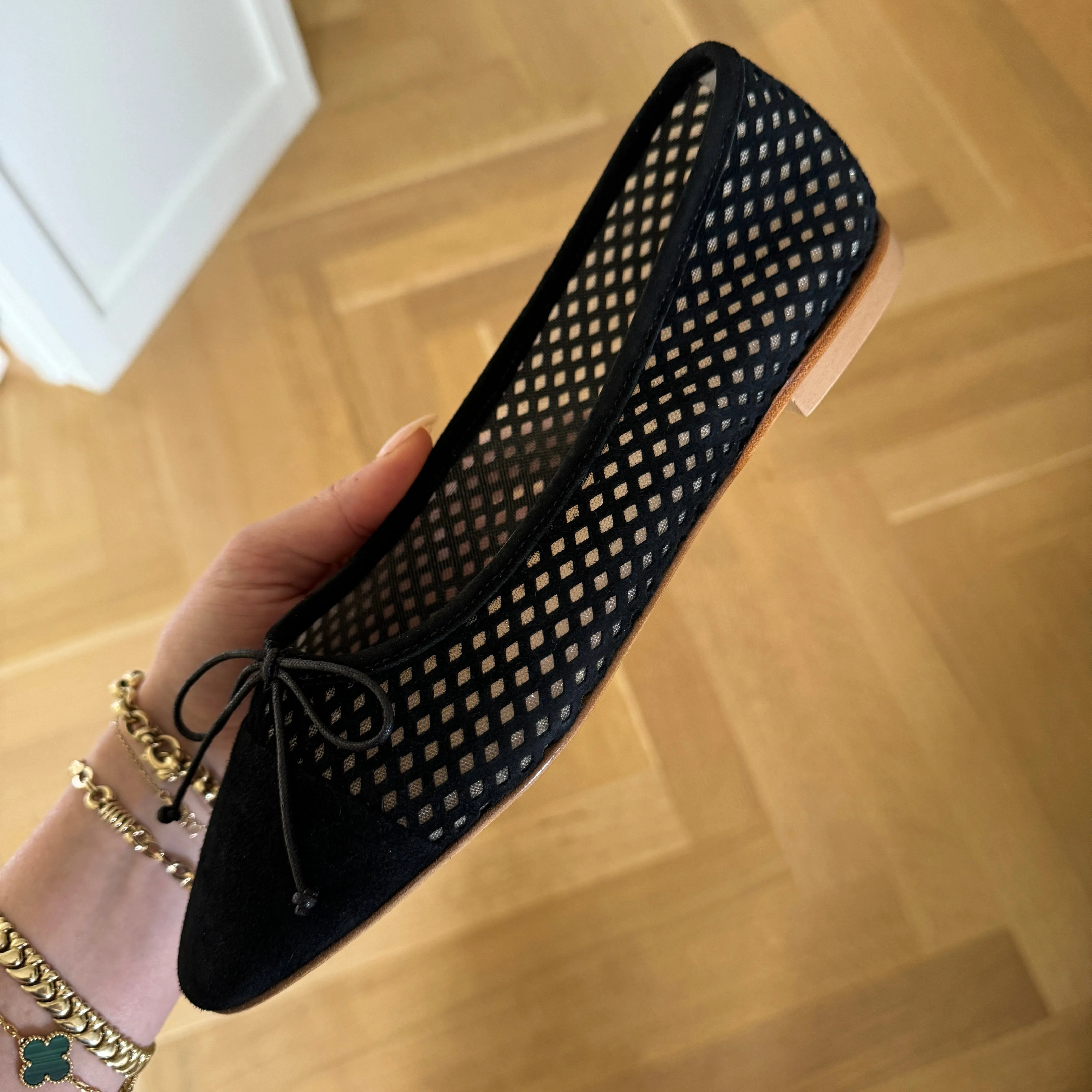 Como - Perforated Black Suede (cap toe)