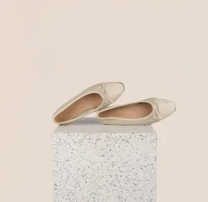 Como - Perforated Ivory (cap toe)