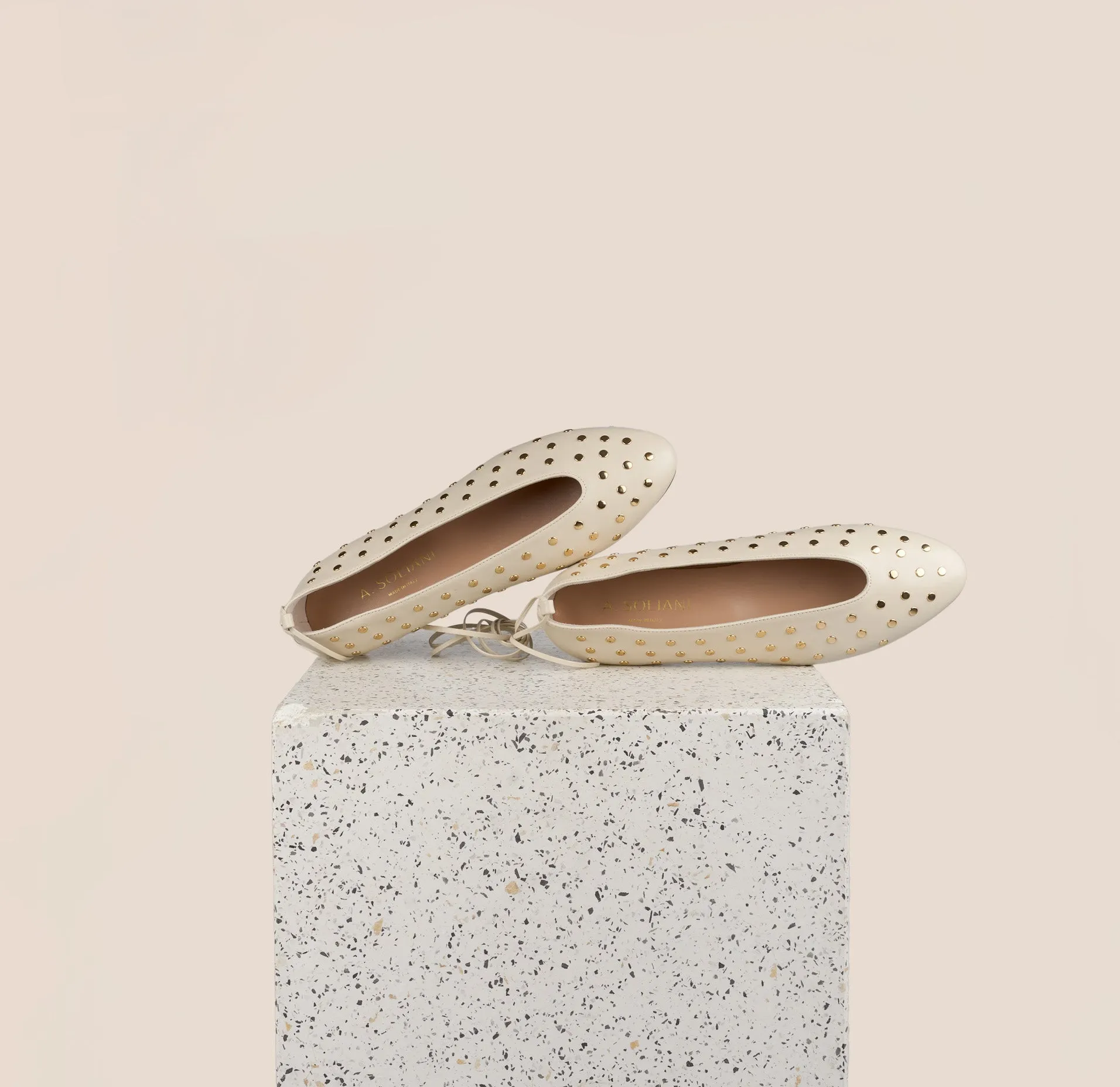 Scala Ties - Ivory Studs