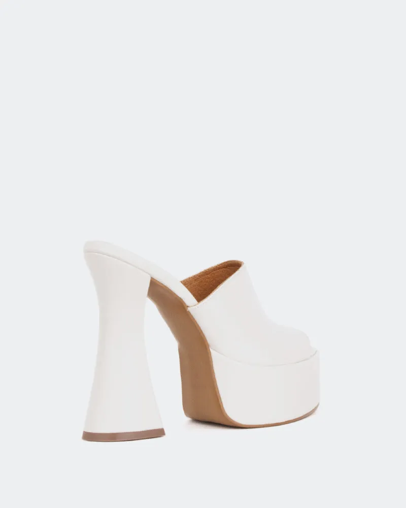Shore Off White Leather/Cuir Blanc Cass